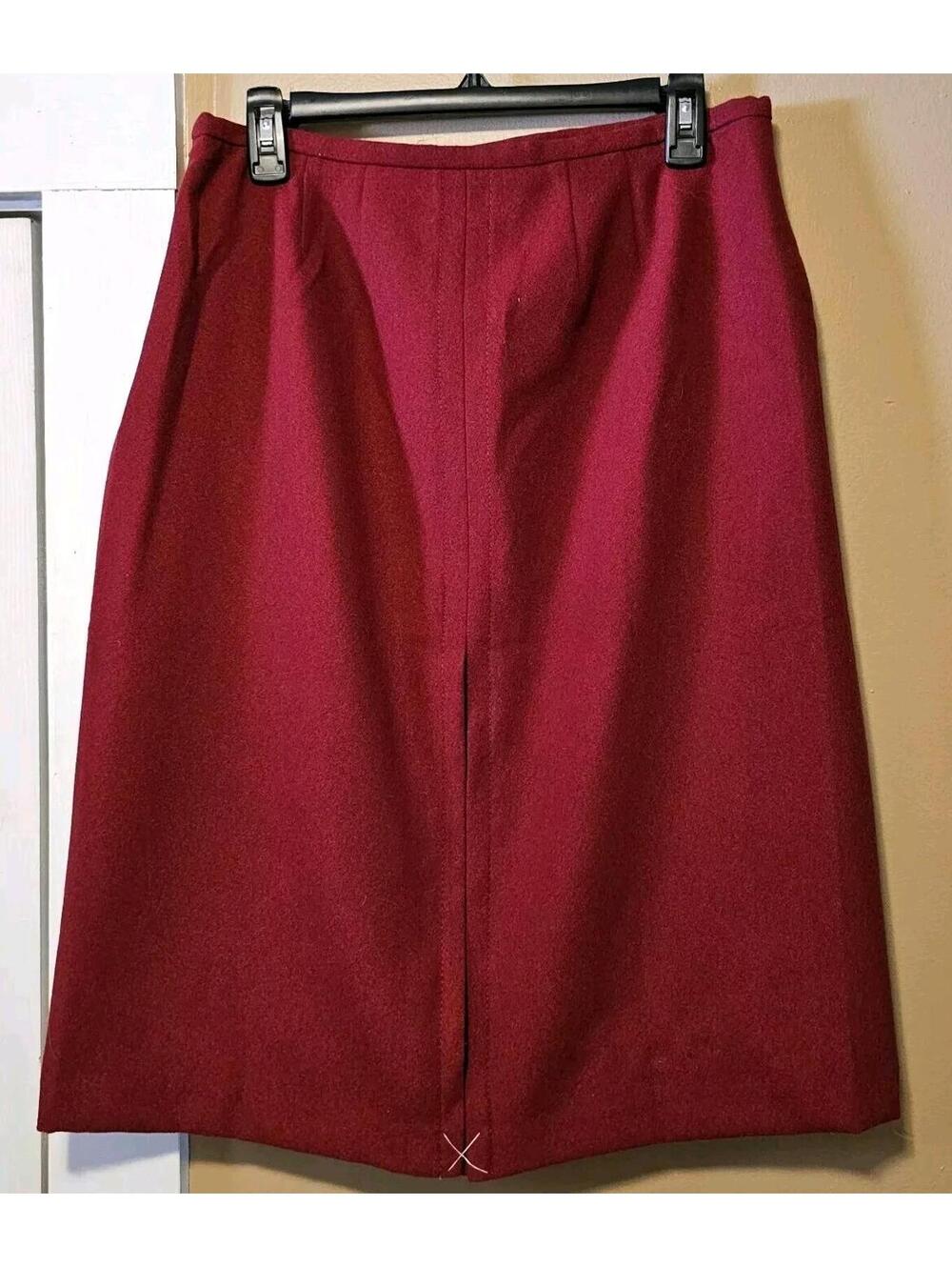 Ann Taylor Skirt Womens Sz 10 Red Knee Length Classic Straight Polyester Lined